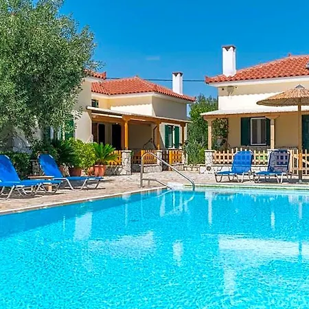 Ξενοδοχείο Foufas 4*